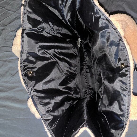 NEW Victoria's Secret Tan Sherpa Tote Bag Large Fur Tote Snap Closure VS Logo - Picture 12 of 13